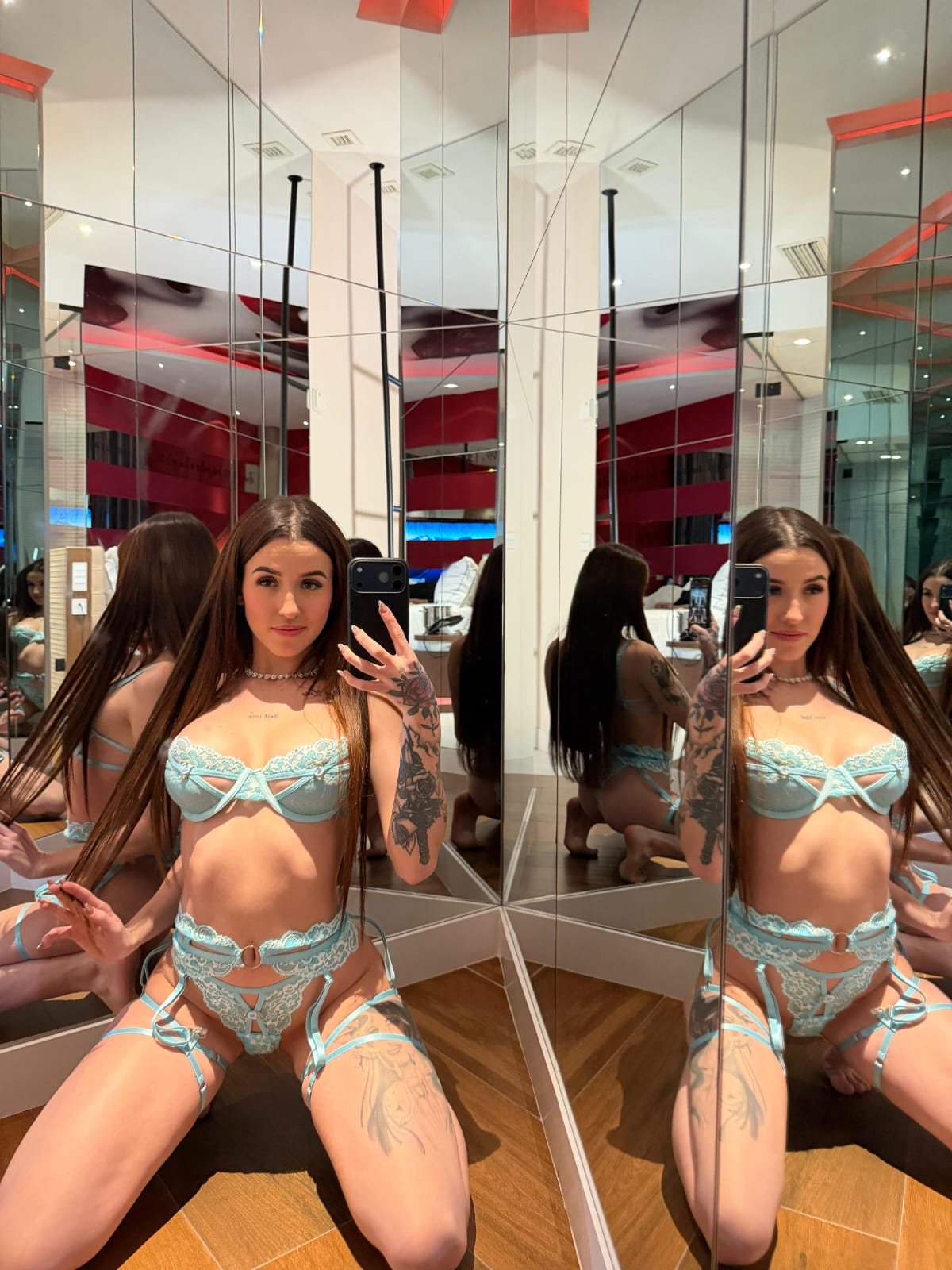 Escort - LUNA - Ibiza Tops